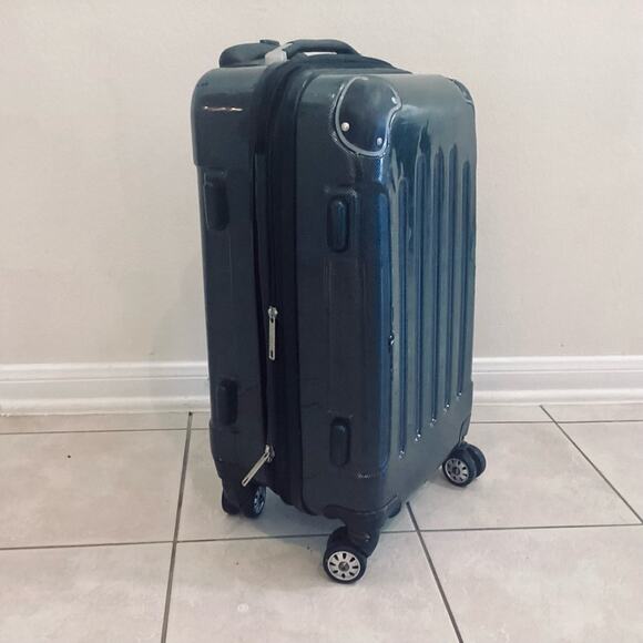 iFLY Carbon Racing Hard Side Carry-On Luggage - Picture 3 of 14